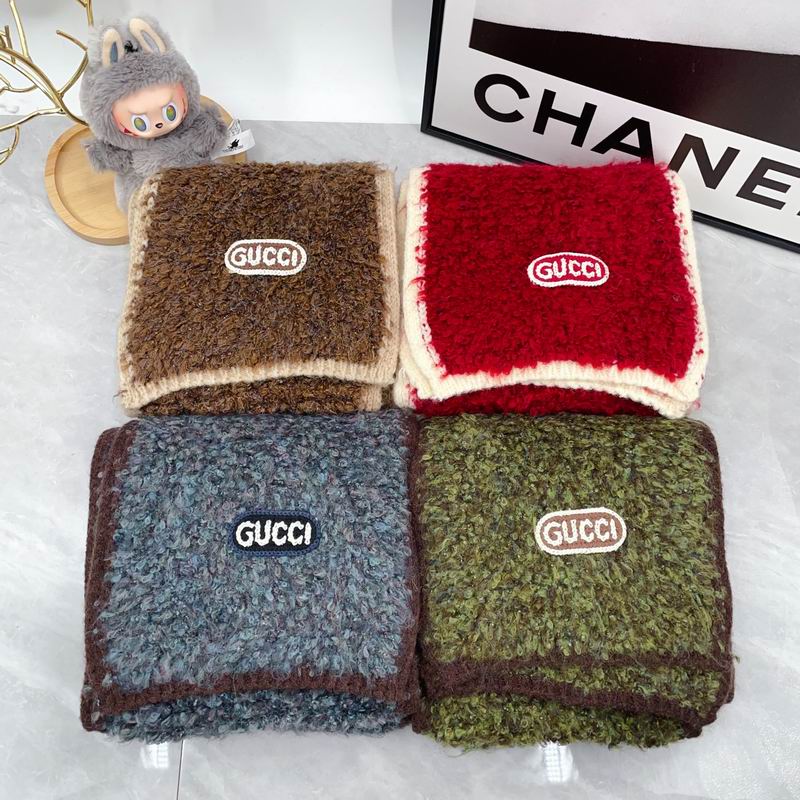 Gucci Scarf dx01